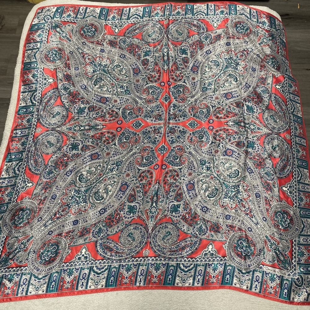 Oscar De La Renta Square Scarf Large 34"34" Paisley Baroque Intricate